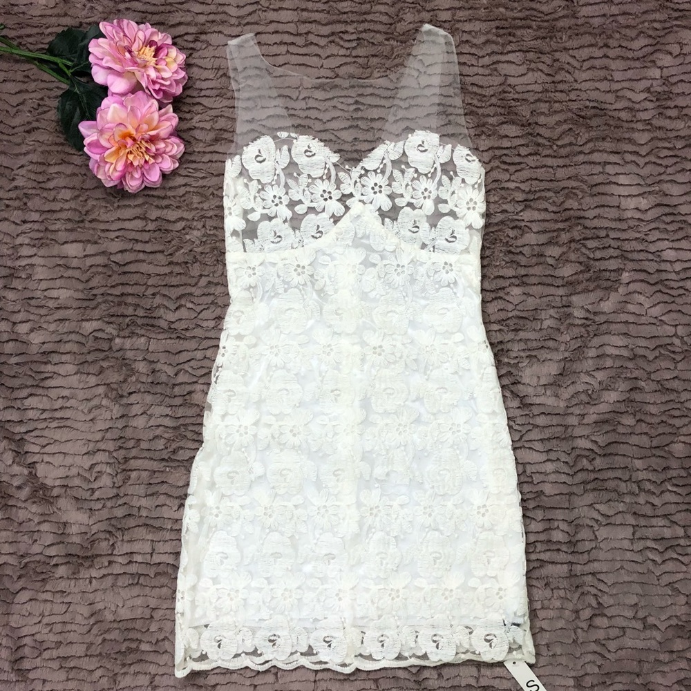 Bone White Lace Short Dress